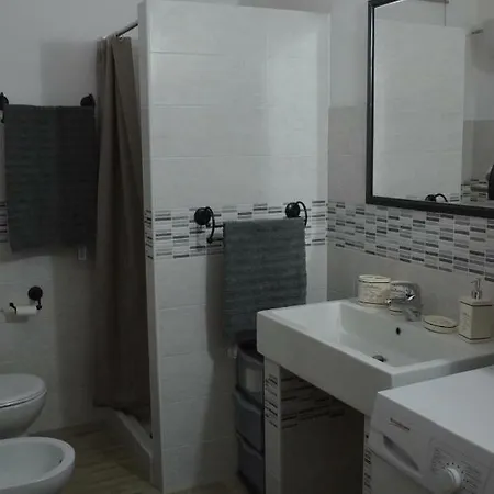 Apartment Vacanza Da Luisa San Giovanni Suergiu